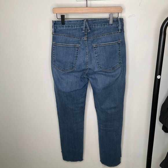 Good American Straight Leg Step Hem Jeans - Picture 3 of 9
